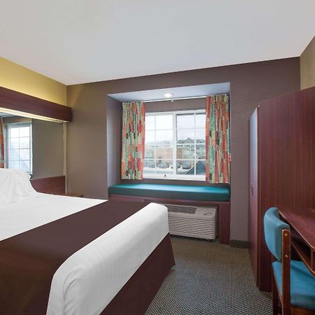 Microtel Inn & Suites - Meridian Exteriér fotografie