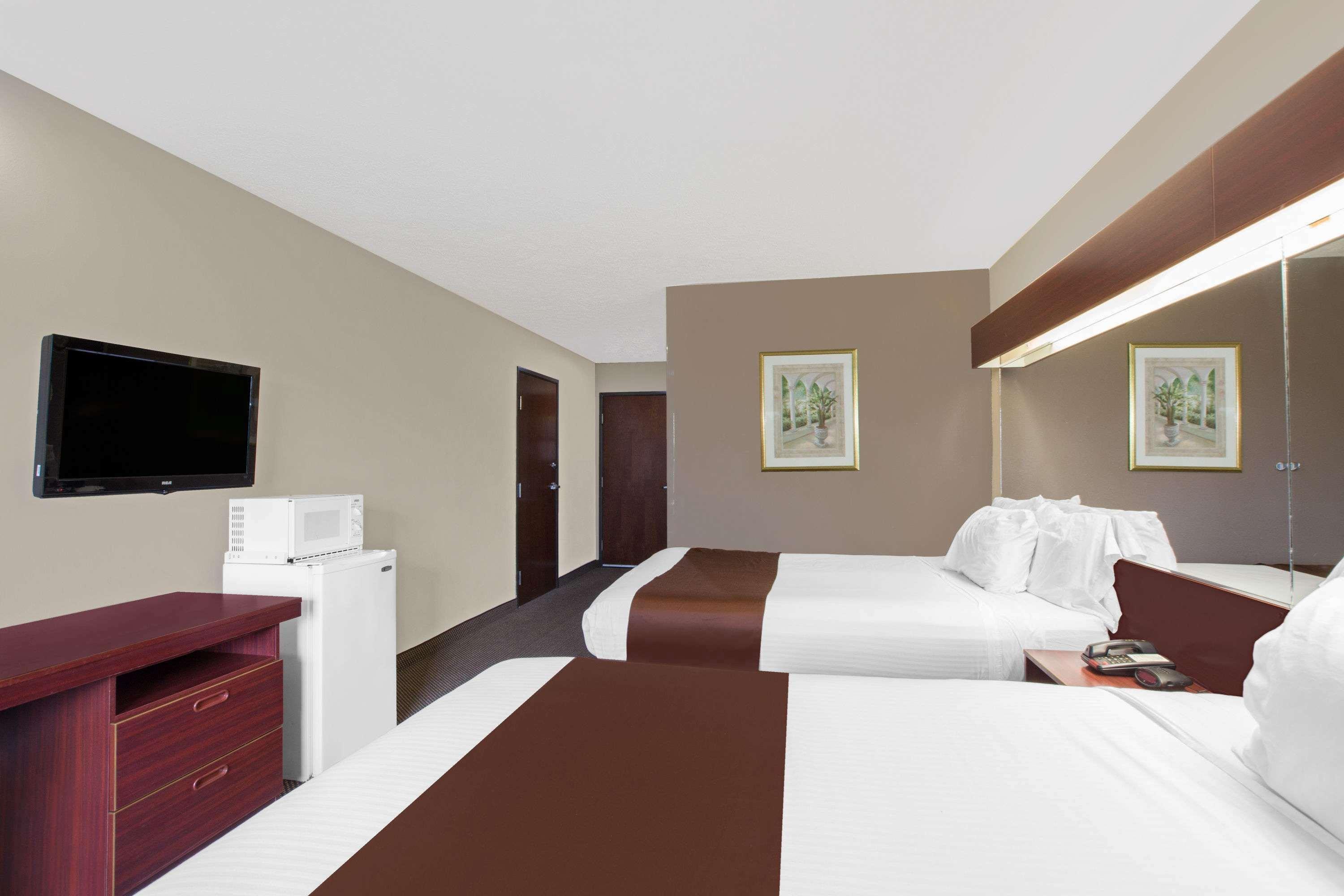 Microtel Inn & Suites - Meridian Exteriér fotografie
