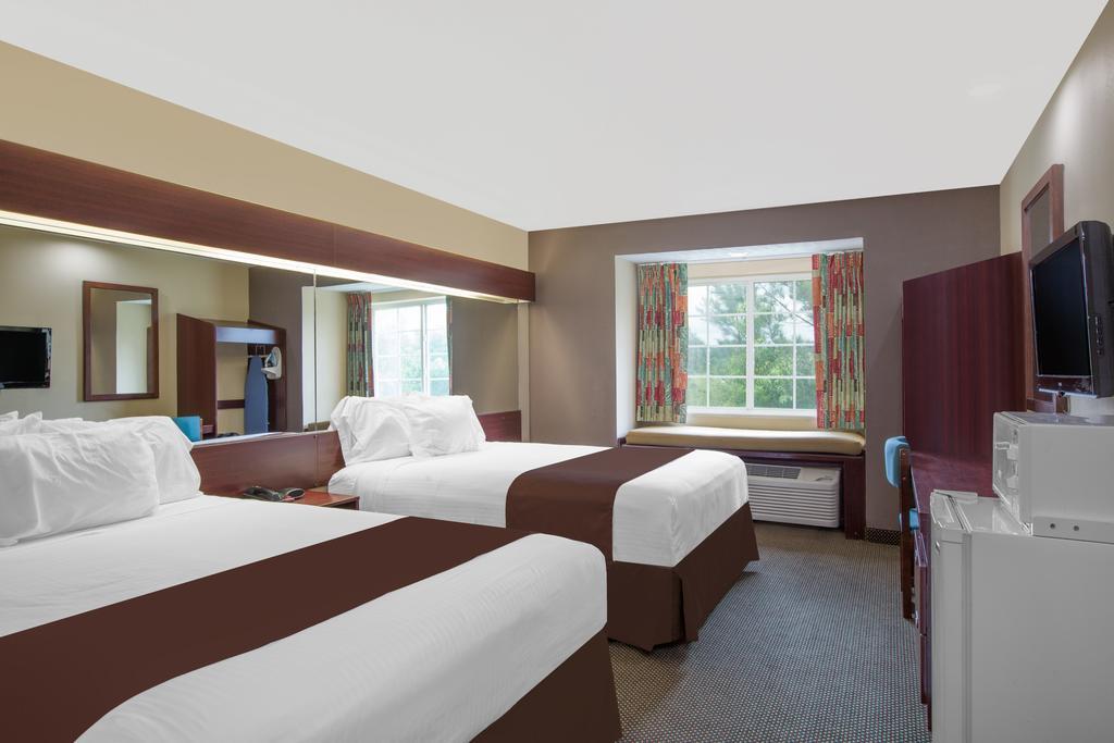 Microtel Inn & Suites - Meridian Exteriér fotografie
